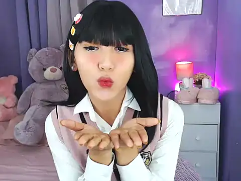 Snapshot of urlovelyfreya chatting on October 29, 6:20 pm urlovelyfreya online show from October 29, 6:20 pm