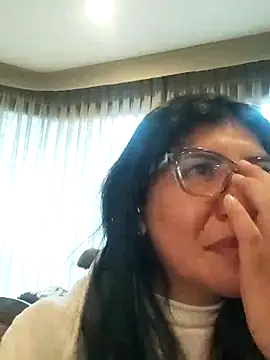 Snapshot of aisha_latina chatting on April 21, 5:28 pm aisha latina online show from April 21, 5:28 pm