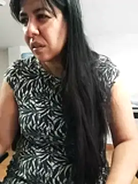 Snapshot of aisha_latina chatting on April 28, 2:55 pm aisha latina online show from April 28, 2:55 pm