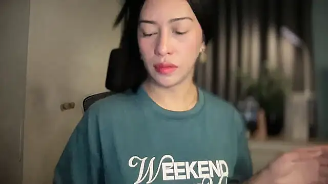 Jasmine Elcock online show from April 16, 2:40 pm