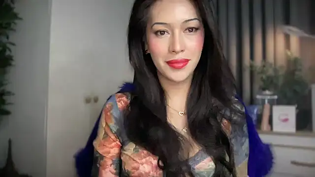 Jasmine Elcock online show from June 19, 6:45 pm