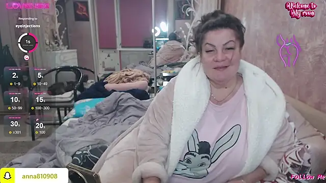 femme fatale1 online show from October 27, 6:01 pm