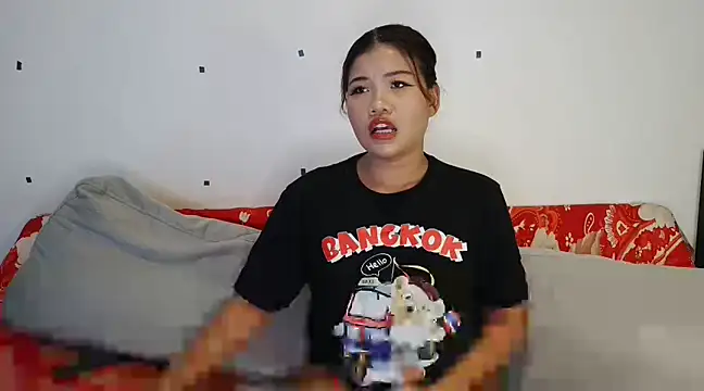 Snapshot of thai_pussy_yummy chatting on March 4, 6:37 am thai pussy yummy online show from March 4, 6:37 am