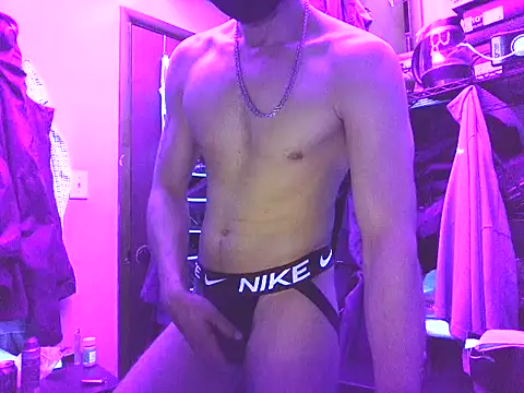 Snapshot of Cloudd_Kingg_Iceyyy chatting on June 29, 2:29 am Cloudd Kingg Iceyyy online show from June 29, 2:29 am