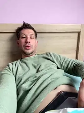 Taxidriver1988 online show from April 27, 8:01 am