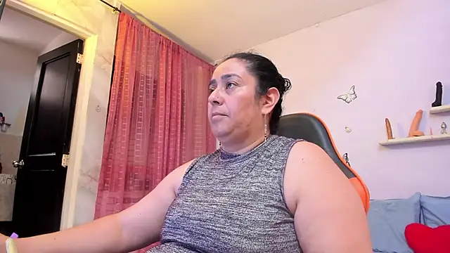 agathaxxx-69 online show from March 3, 6:58 pm