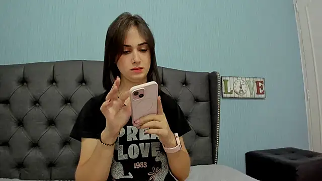 AndreaStivens online show from March 12, 6:33 pm