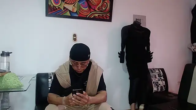 Snapshot of Black_hot266 chatting on October 19, 1:45 pm Black hot266 online show from October 19, 1:45 pm