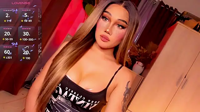 Icon1c LiLy online show from April 8, 12:32 am