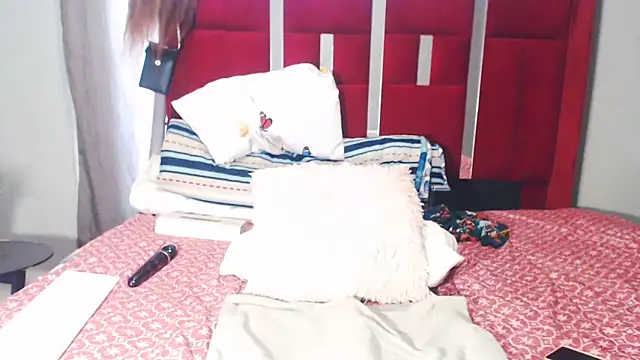 HoneyDropsX online show from January 30, 8:54 am