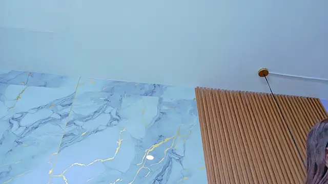 IrresistibleMilf online show from November 20, 12:16 pm