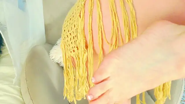 magali 19 online show from April 2, 12:19 am