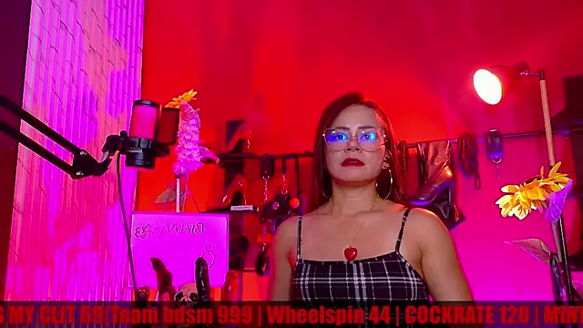 MistressSlut1 online show from April 16, 2:51 pm