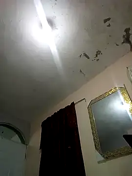 estrellasquirt online show from March 1, 12:50 am