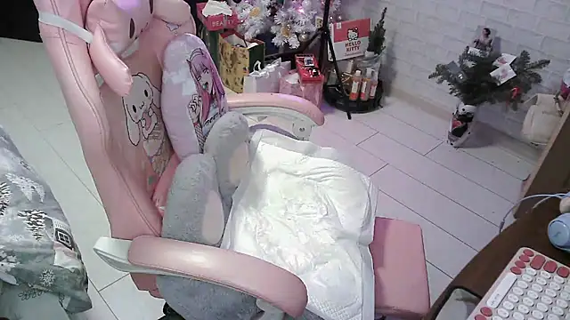 Snapshot of KittyBounty chatting on January 15, 8:05 pm KittyBounty online show from January 15, 8:05 pm