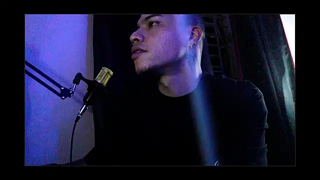 Snapshot of BestMasterForYou chatting on September 30, 3:55 am BestMasterForYou online show from September 30, 3:55 am