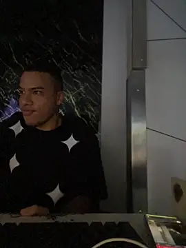 Snapshot of BestMasterForYou chatting on October 2, 2:29 am BestMasterForYou online show from October 2, 2:29 am