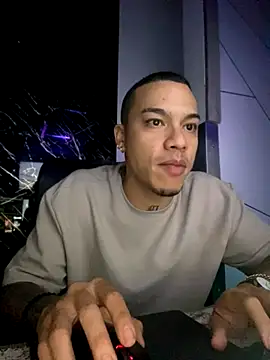 Snapshot of BestMasterForYou chatting on October 17, 5:43 am BestMasterForYou online show from October 17, 5:43 am