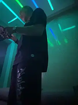 Snapshot of BestMasterForYou chatting on November 8, 7:41 am BestMasterForYou online show from November 8, 7:41 am