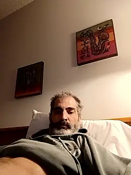 Snapshot of Poindexxter13 chatting on November 5, 5:29 am Poindexxter13 online show from November 5, 5:29 am