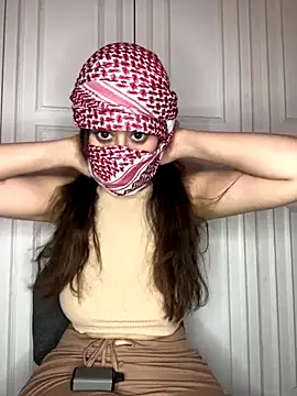 Snapshot of arabiaAna chatting on September 20, 2:01 am arabiaAna online show from September 20, 2:01 am