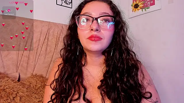 Snapshot of sweet_p_ chatting on May 15, 6:04 pm sweet p online show from May 15, 6:04 pm