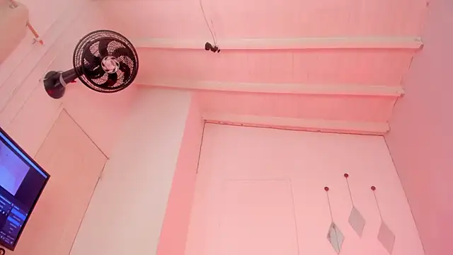 swt-booty online show from October 6, 6:16 pm