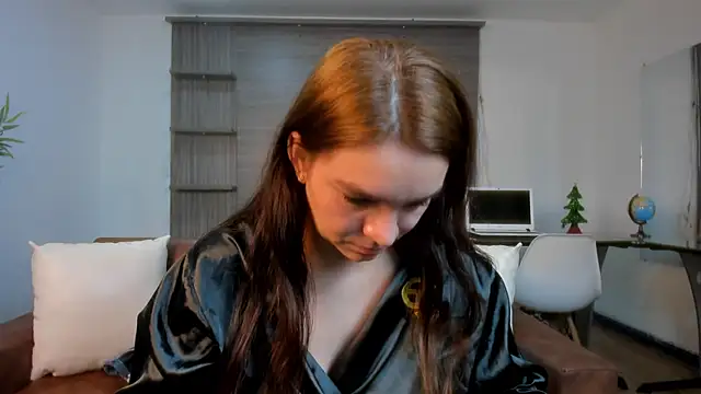 Snapshot of miataylorr1 chatting on December 13, 3:11 pm miataylorr1 online show from December 13, 3:11 pm