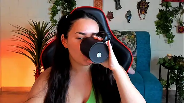 CeceliaJohnson online show from February 11, 11:10 am