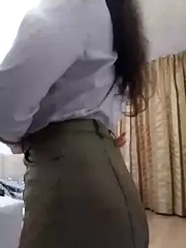 baby sweet girl  online show from March 30, 10:00 pm