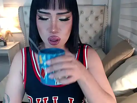 Snapshot of RebecaNextToYou chatting on May 31, 10:11 am RebecaNextToYou online show from May 31, 10:11 am