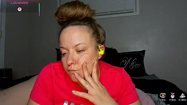 julimonroe online show from December 17, 3:12 am