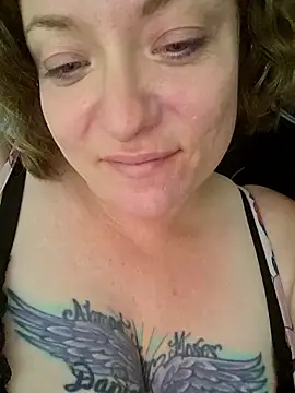 julimonroe online show from May 24, 5:12 am