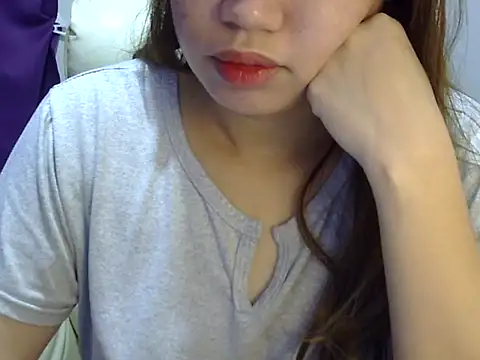    zurIII09  online show from April 12, 8:14 pm