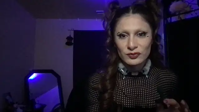 spoilbadkittynow online show from April 12, 4:17 am