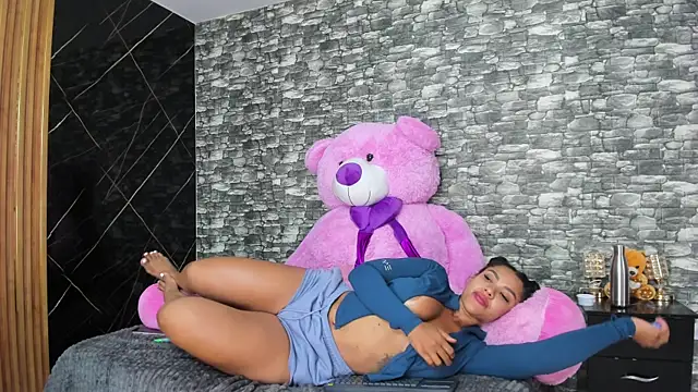 HeidyWillss online show from February 19, 12:03 am