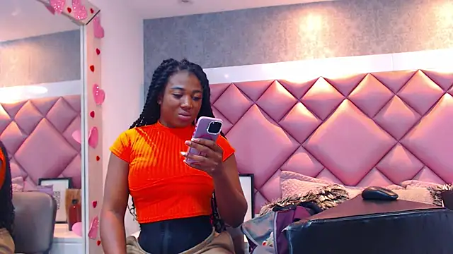 Snapshot of DanielaDuff chatting on February 26, 7:24 pm DanielaDuff online show from February 26, 7:24 pm