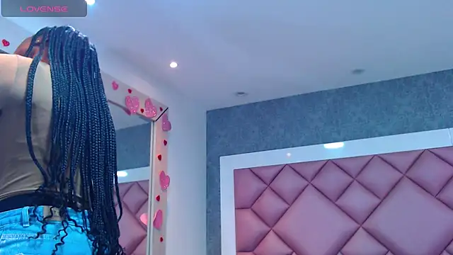 DanielaDuff online show from April 17, 7:28 pm