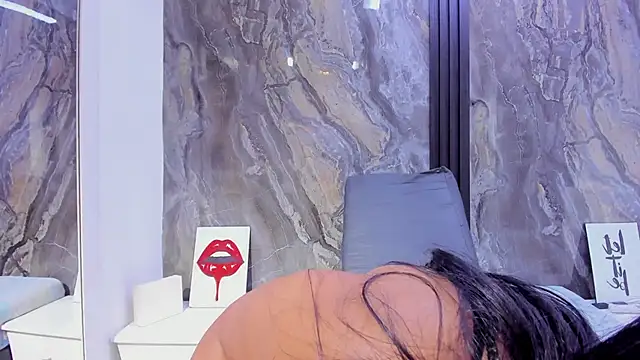 HellenJohansson online show from November 14, 7:23 pm