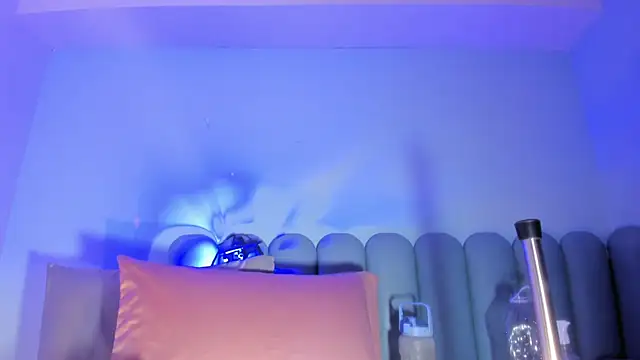 littless angel online show from March 12, 3:45 am