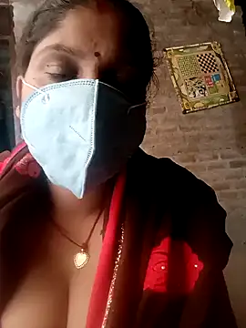 Snapshot of Lattika-Bhabhi chatting on December 30, 11:15 am Lattika-Bhabhi online show from December 30, 11:15 am