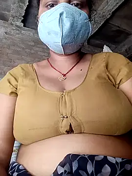 Snapshot of Lattika-Bhabhi chatting on February 4, 9:07 am Lattika-Bhabhi online show from February 4, 9:07 am