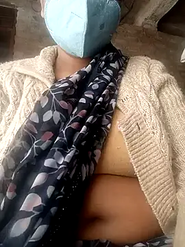 Snapshot of Lattika-Bhabhi chatting on February 8, 11:12 am Lattika-Bhabhi online show from February 8, 11:12 am