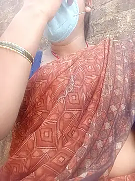 Snapshot of Lattika-Bhabhi chatting on February 24, 8:23 am Lattika-Bhabhi online show from February 24, 8:23 am
