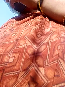 Snapshot of Lattika-Bhabhi chatting on March 2, 6:14 am Lattika-Bhabhi online show from March 2, 6:14 am