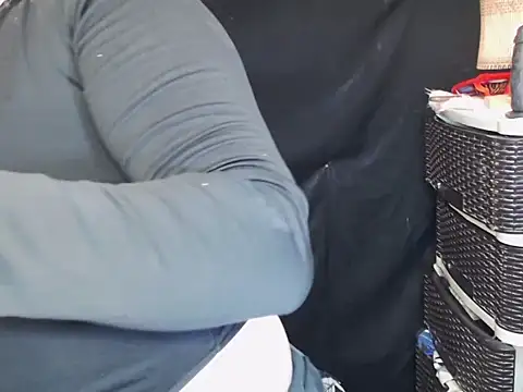 x12inchanaconda online show from March 26, 12:39 am