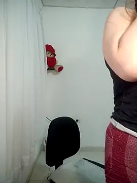 lorenitabella online show from March 18, 8:28 am