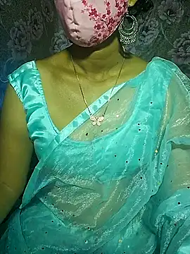 Snapshot of XBHUUME chatting on January 24, 5:32 pm XBHUUME online show from January 24, 5:32 pm