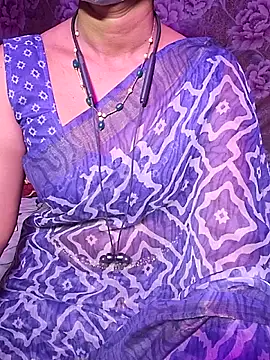 Snapshot of XBHUUME chatting on October 8, 4:15 pm XBHUUME online show from October 8, 4:15 pm