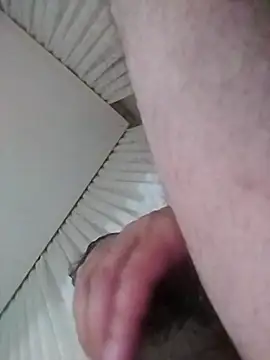 Snapshot of kevgir08 chatting on June 10, 10:08 pm kevgir08 online show from June 10, 10:08 pm